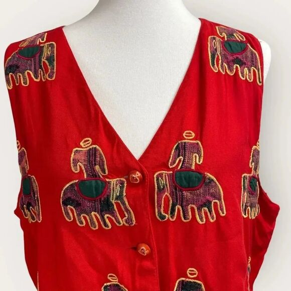 90's Vintage red embroidered vest. Women's small. Fall gold green tapestry - Picture 2 of 16